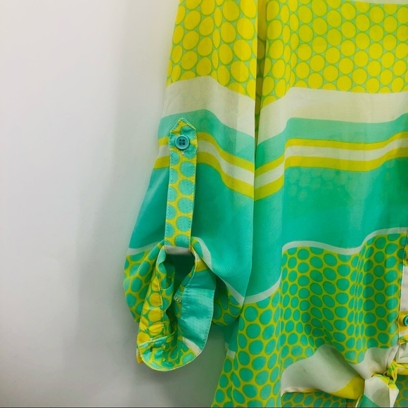 Tacera sheer blouse Button up with tie front - Picture 4 of 12